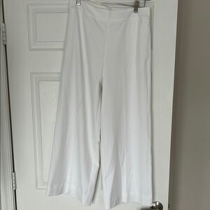 Banana Republic White Cropped Pants